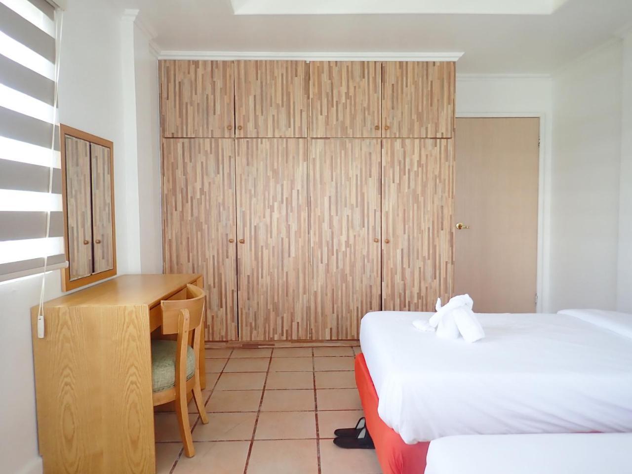 Blue Ocean View Hotel Корор Екстер'єр фото
